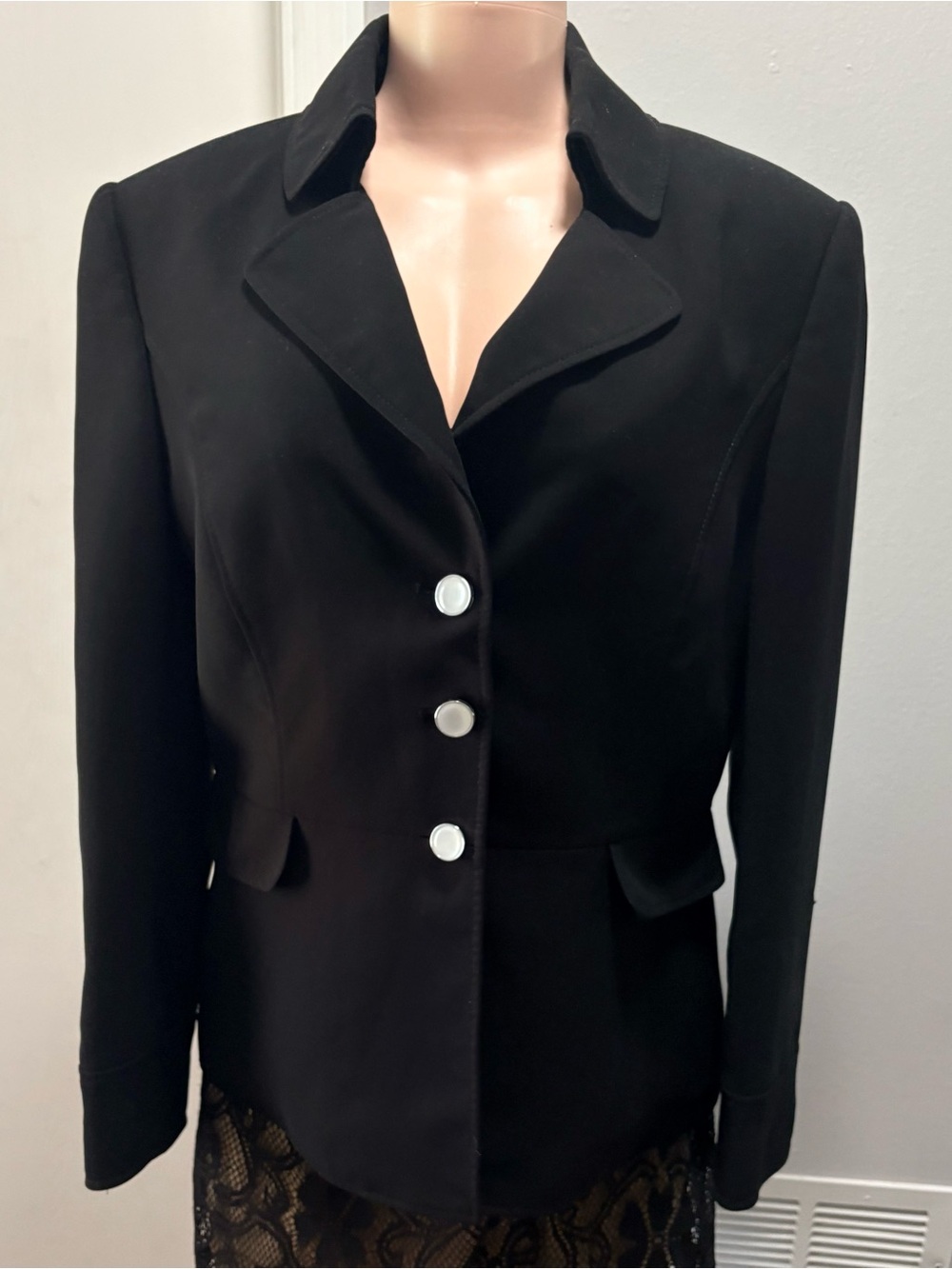 Tahari Arthur S. Levine Black Lined 3 Button Blazer Suit Jacket Women's Size 14